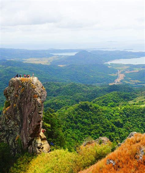 Batangas Travel Guide: Best Resorts + Diving + Hiking.